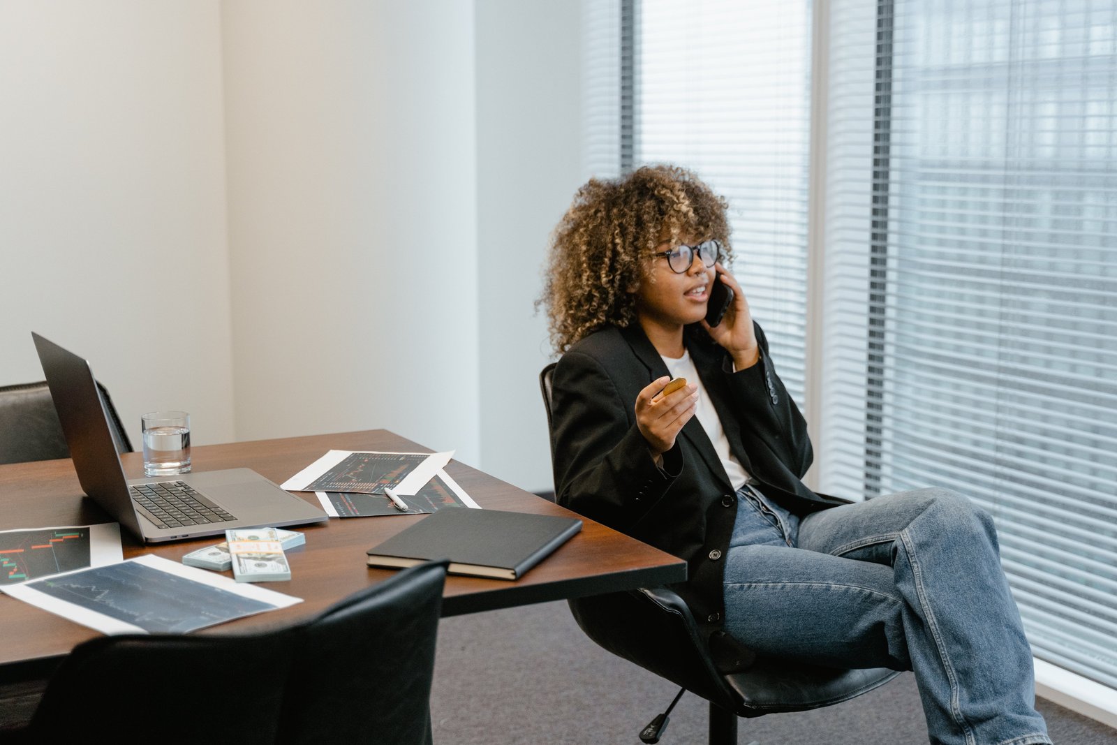 Digital Marketing Strategies, Seal Through the Digital Noise